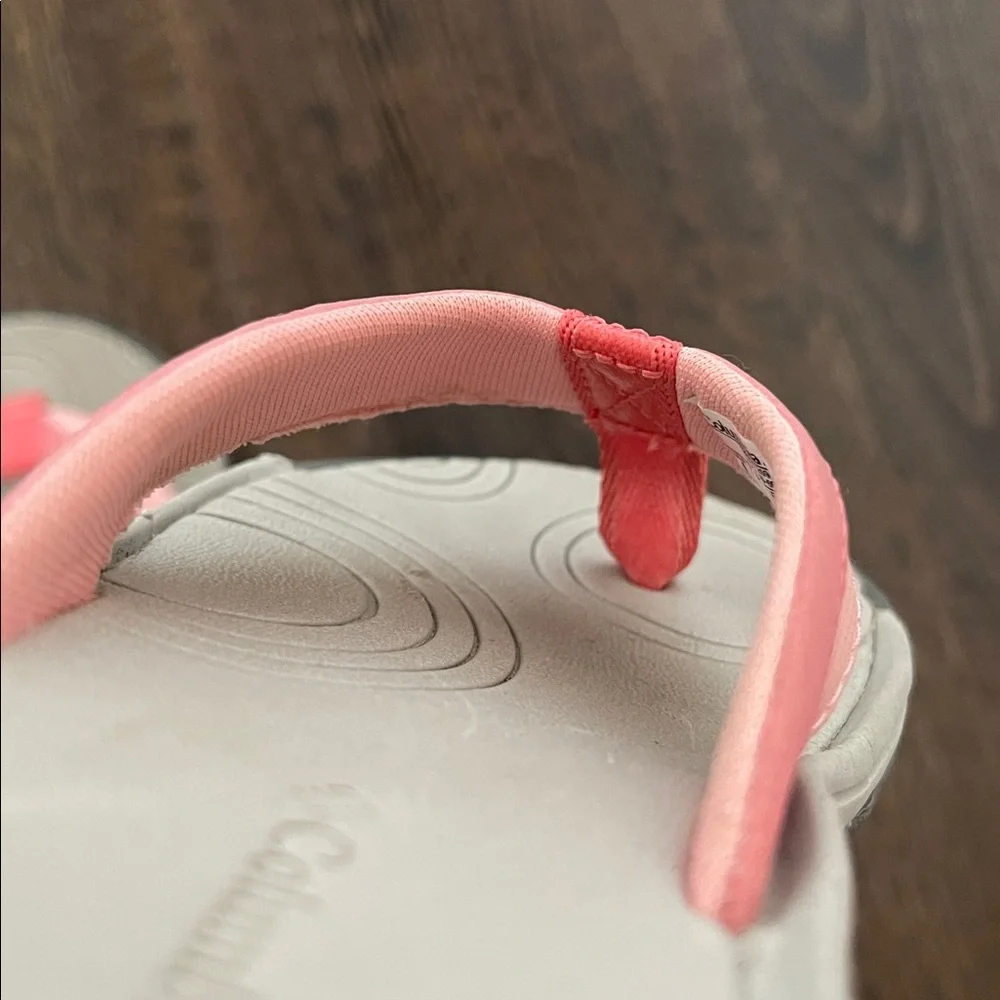 Columbia Toddler Girls Oliver Springs Pink and Gray Flip Flops size 9